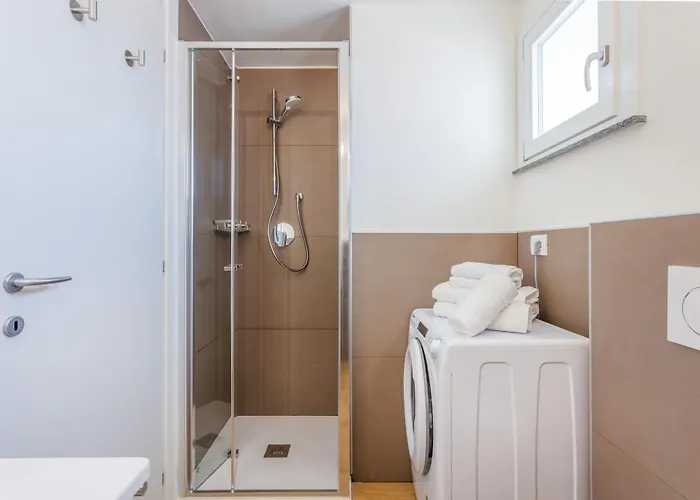 Corso Adriano 13 - I Portici *